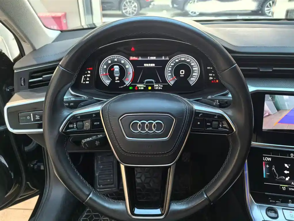 Audi A6L 2023 — фото 10