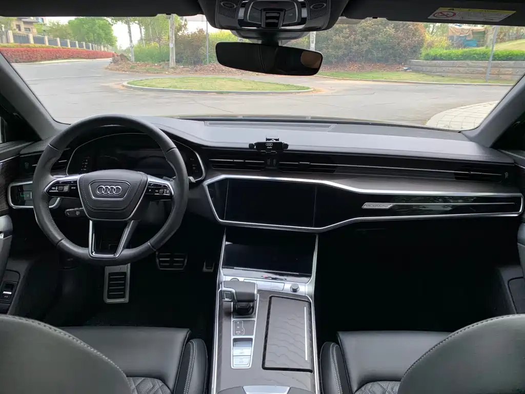 Audi A6L 2025