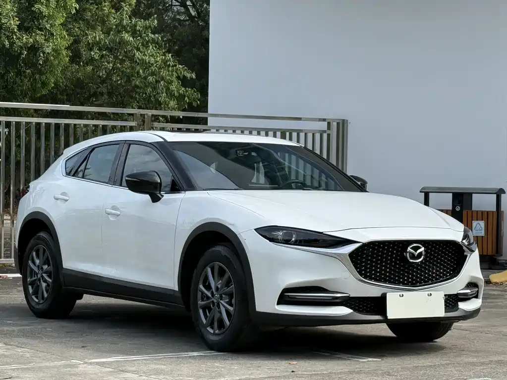 Mazda CX-4 2022 — фото 3