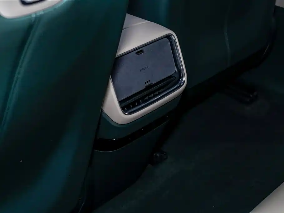 Xiaomi YU7 2025 — фото 11