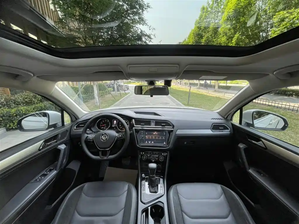 Volkswagen Tiguan L 2019 — фото 13