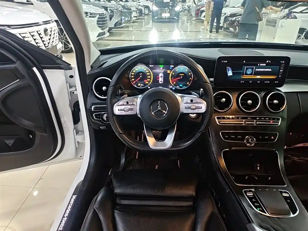 Mercedes-Benz C-Class 2021 — фото 11
