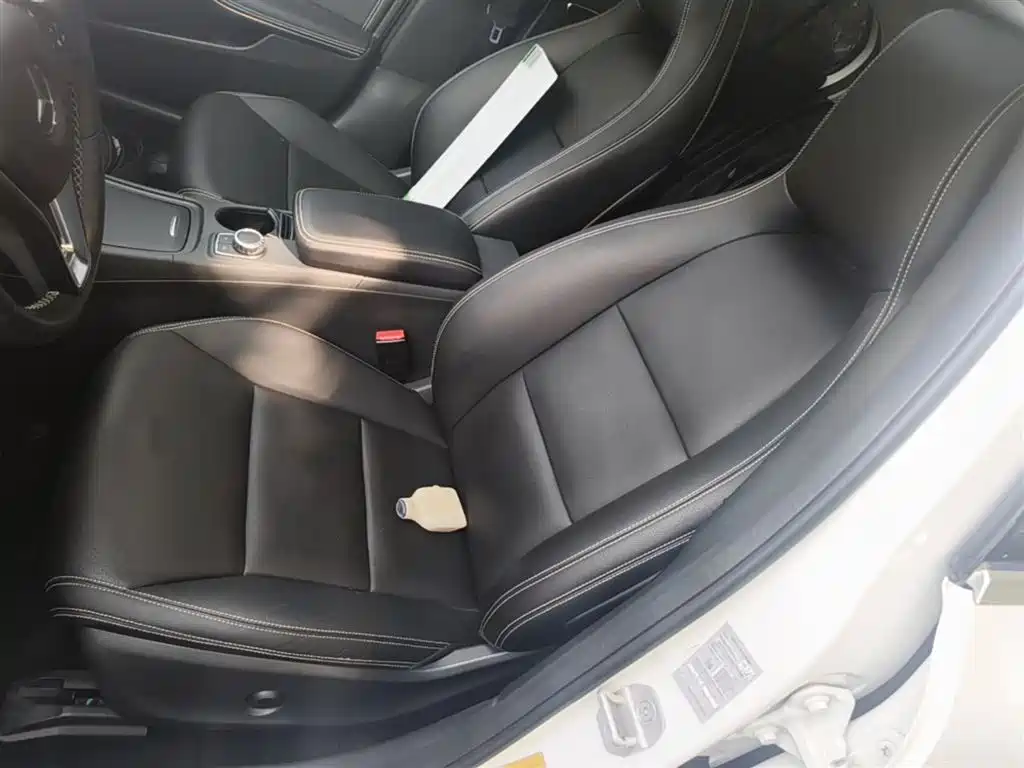 Mercedes-Benz GLA 2015 — фото 15
