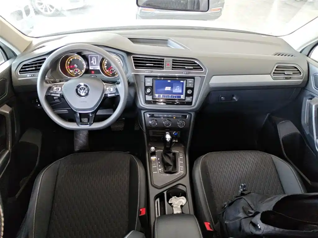 Volkswagen Tiguan L 2019 — фото 10