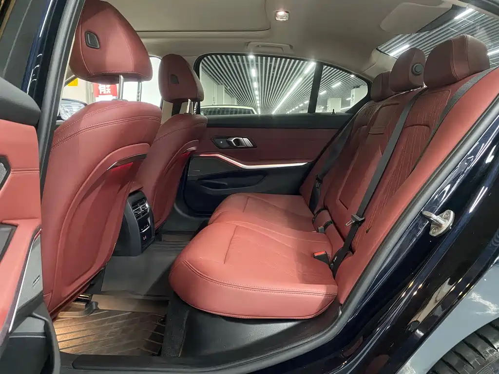 BMW 3 Series 2023