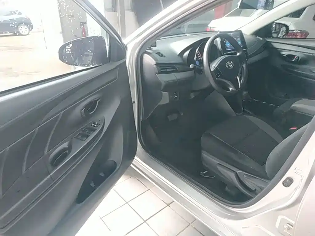 Toyota Vios FS 2022 — фото 16
