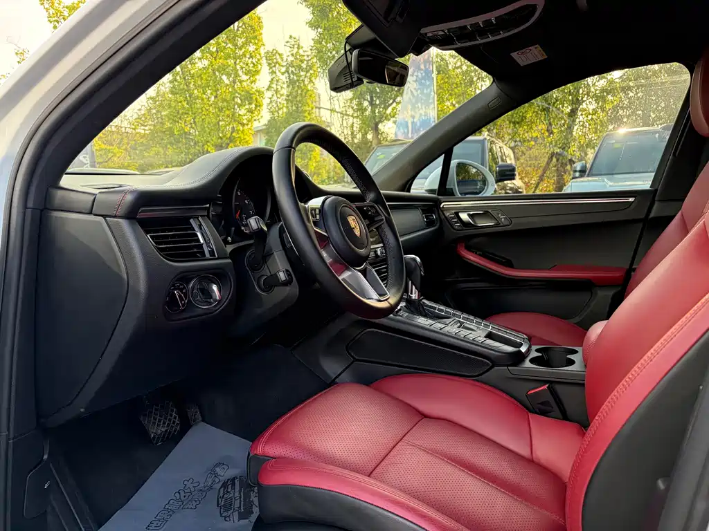 Porsche Macan 2020