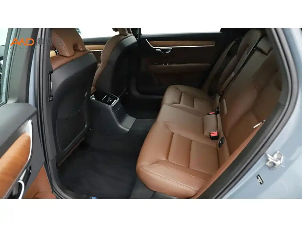 Volvo S90 PHEV 2021