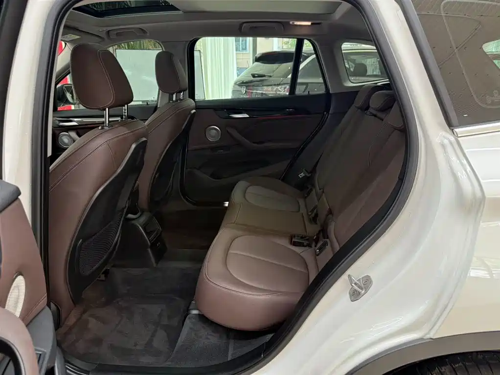 BMW X1 2022 — фото 18