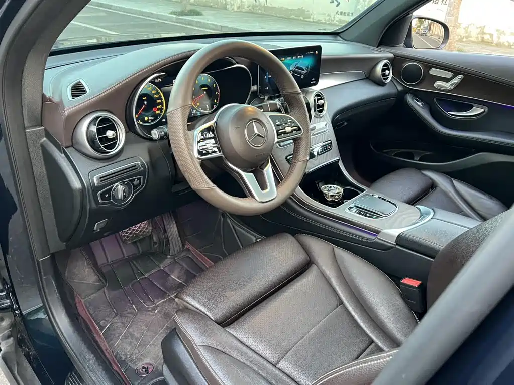 Mercedes-Benz GLC 2021 — фото 11