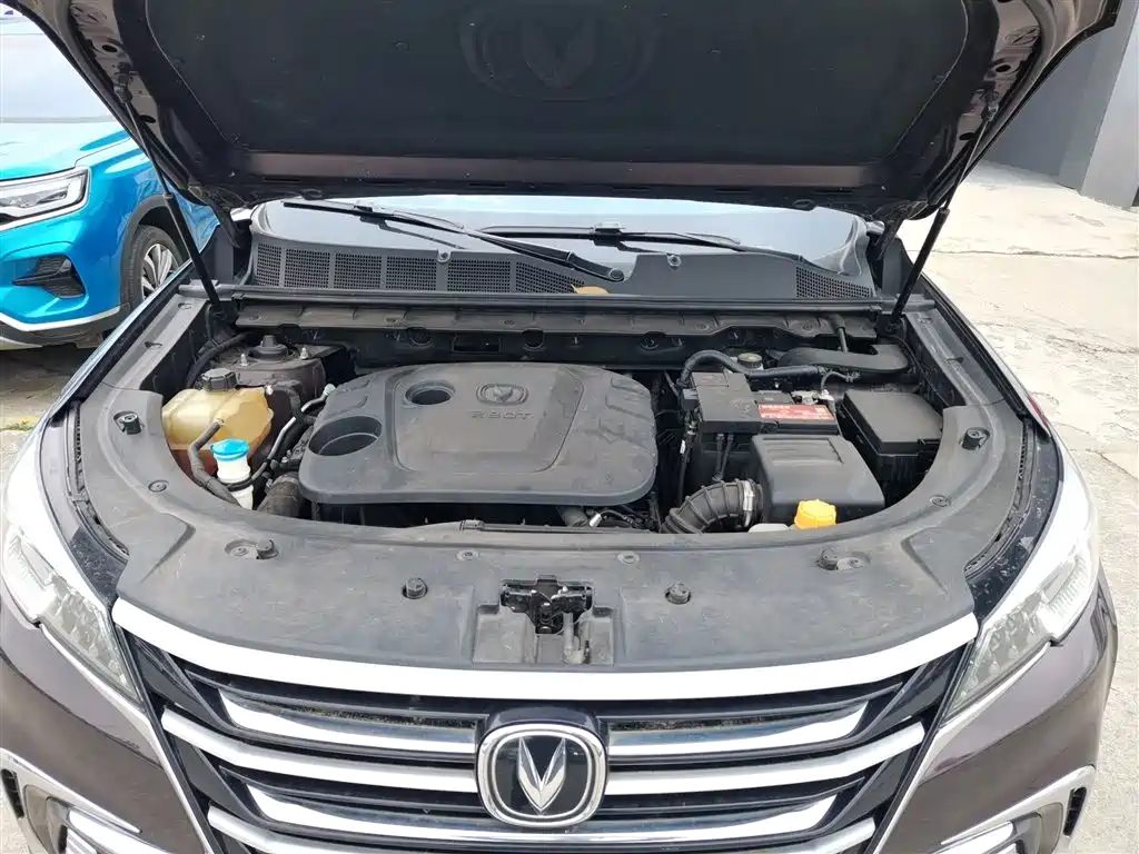 Changan CS85 COUPE 2020 — фото 16