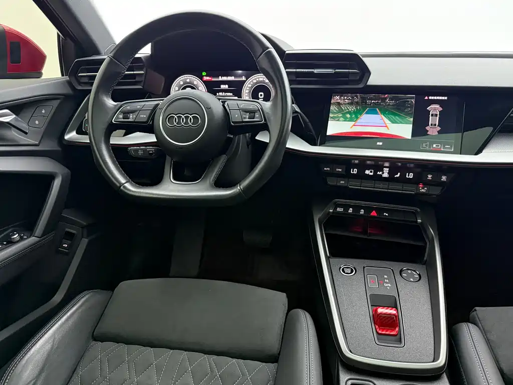 Audi A3 2023 — фото 10