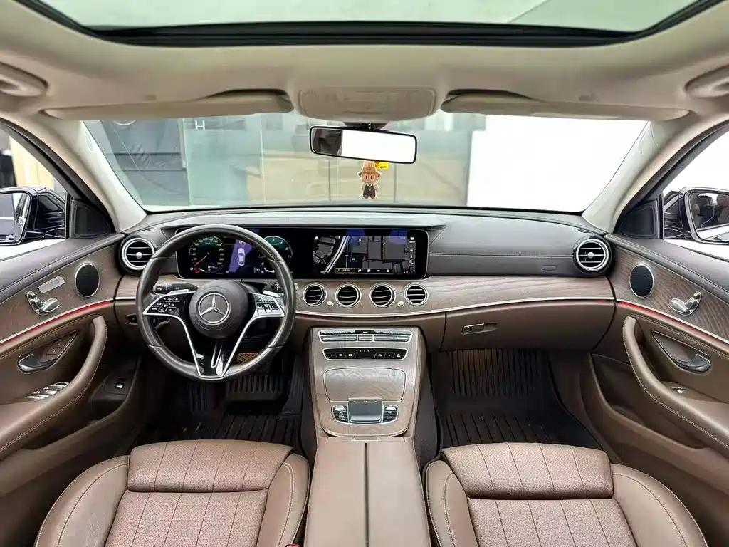 Mercedes-Benz E-Class 2022