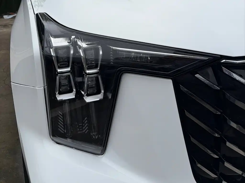 GAC Motor Trumpchi GS8 2023 — фото 3