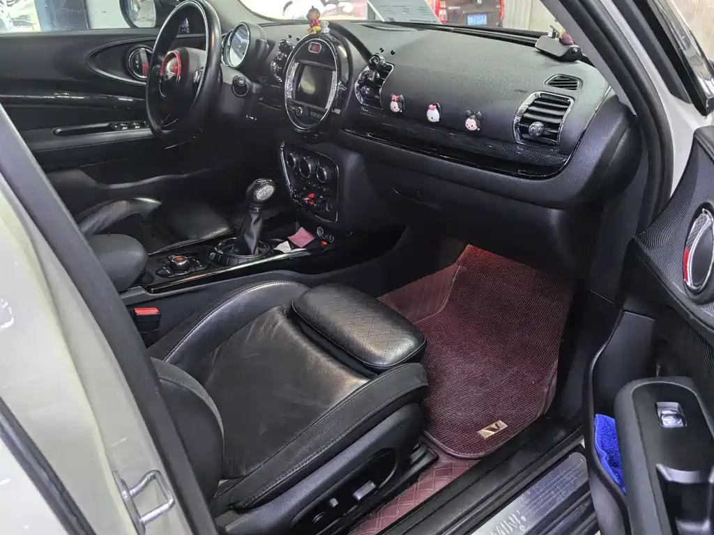 MINI Clubman 2016 — фото 11
