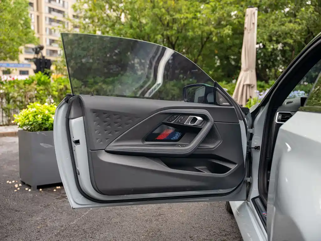 BMW M2 2024 — фото 13