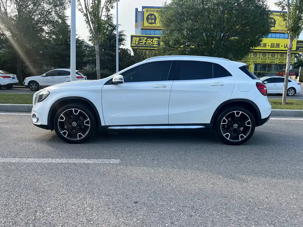 Mercedes-Benz GLA 2017 — фото 16