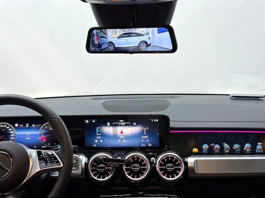 Mercedes-Benz GLB 2025 — фото 10