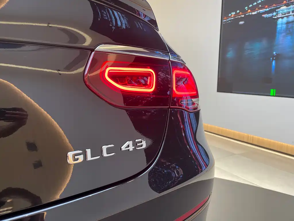 Mercedes-Benz GLC Coupe AMG 2022 — фото 23