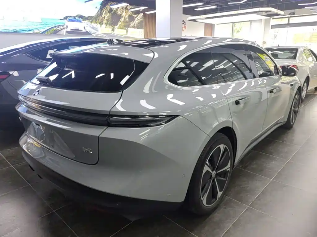 NIO ET5T 2024