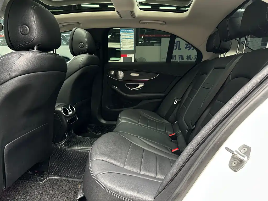Mercedes-Benz C-Class 2021 — фото 12