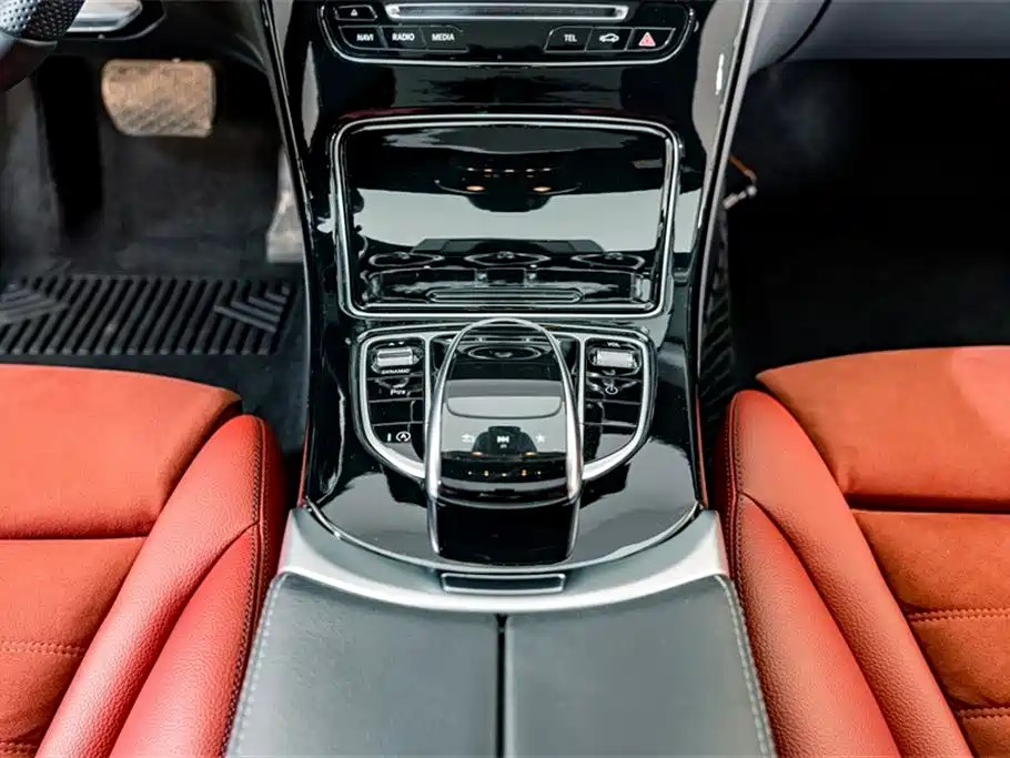 Mercedes-Benz C-Class 2017 — фото 12