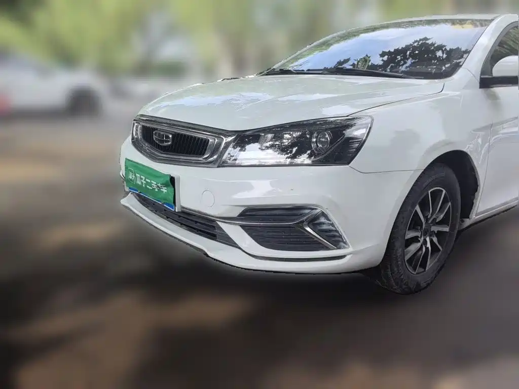 Geely Emgrand 2019