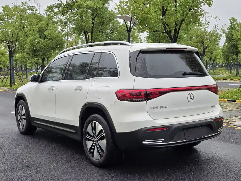 Mercedes-Benz EQB 2023