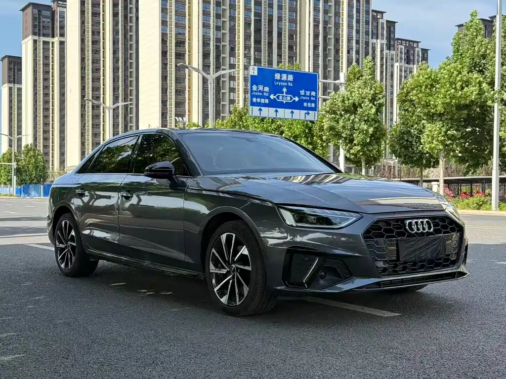 Audi A4L 2023 — фото 3