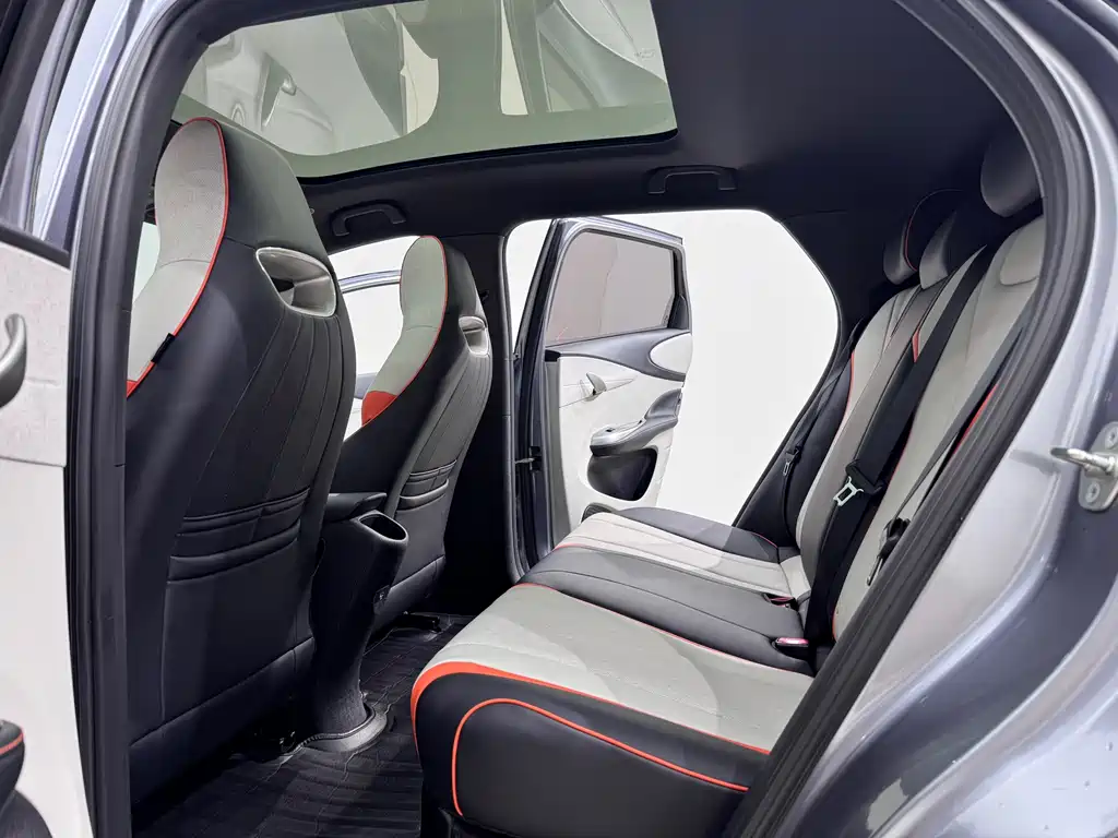 BYD Dolphin 2023 — фото 10