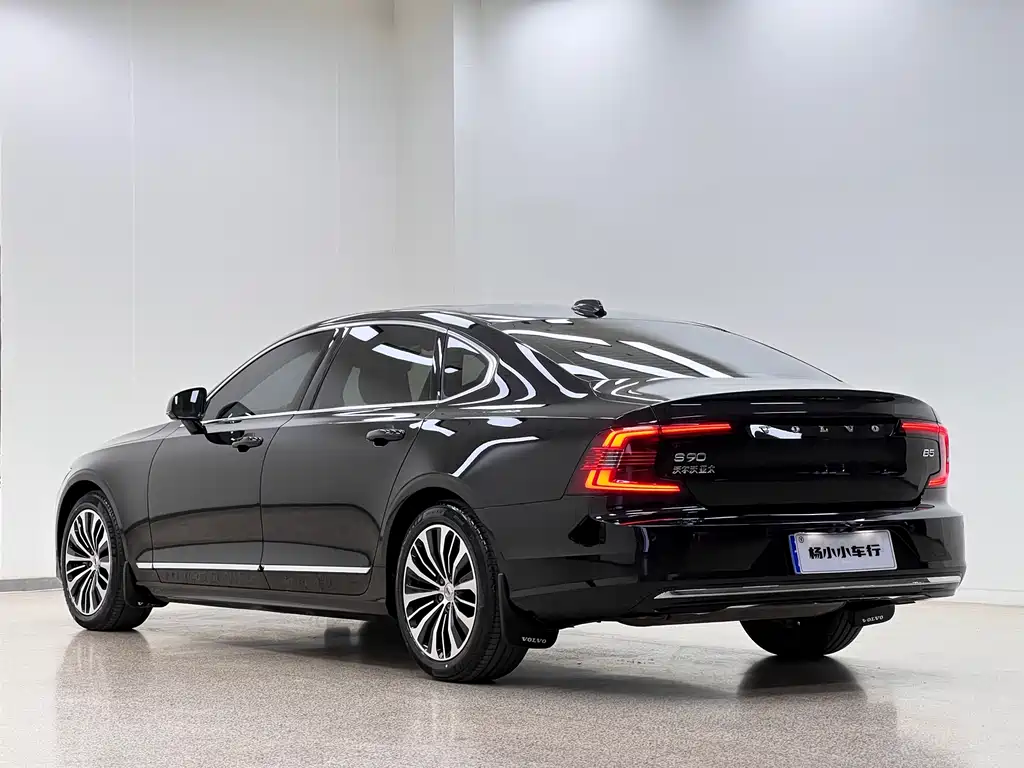 Volvo S90 2024 — фото 7