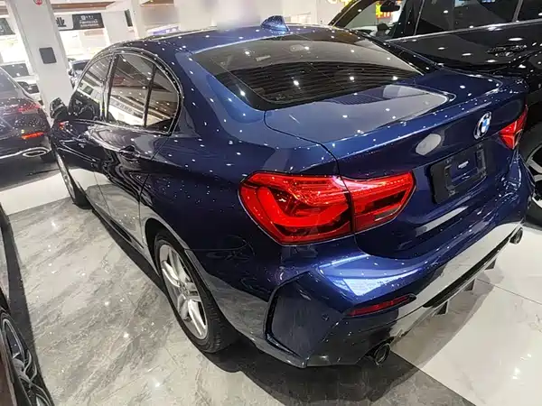 BMW 1 Series 2021