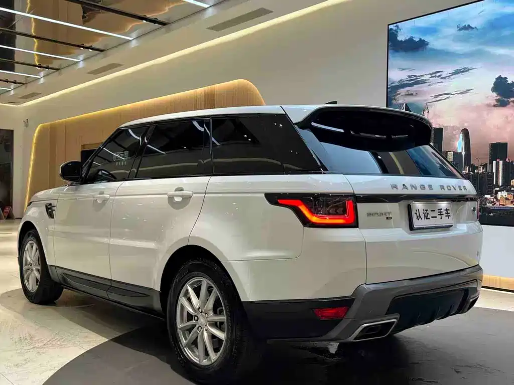 Land Rover Range Rover Sport 2020 — фото 20