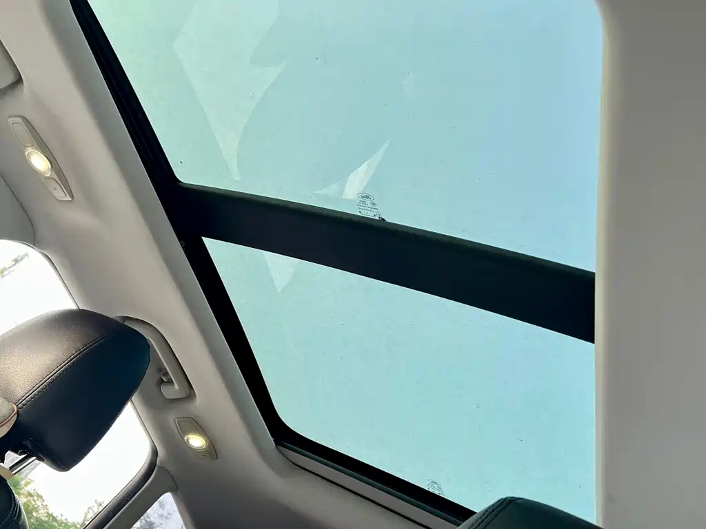 Ford Kuga 2015 — фото 9