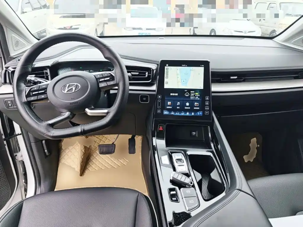 Hyundai Custo 2024 — фото 10
