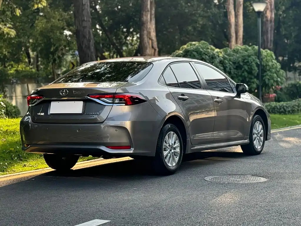 Toyota Corolla 2023 — фото 19