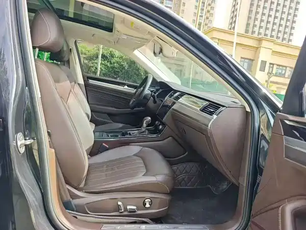 Volkswagen Phideon 2020