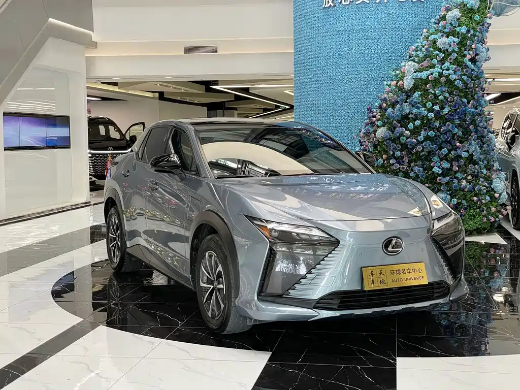 Lexus RZ 2023 — фото 3