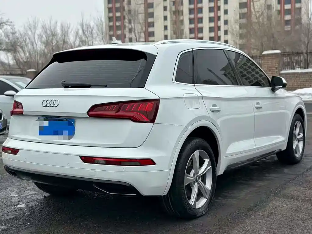 Audi Q5L 2019 — фото 9