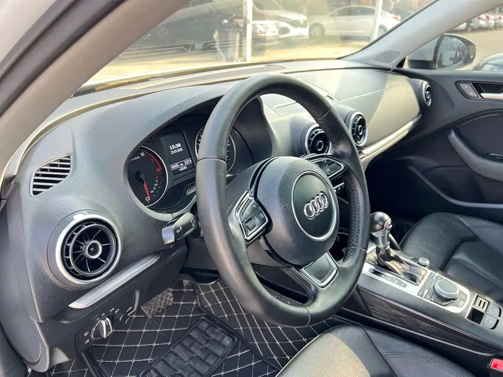 Audi A3 2015 — фото 8