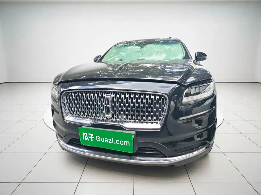 Lincoln Nautilus 2021