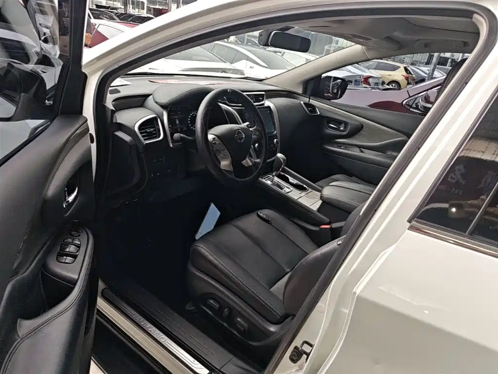 Nissan Murano 2017 — фото 11
