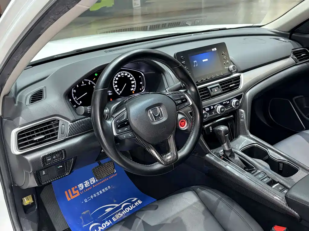 Honda Accord 2021 — фото 15