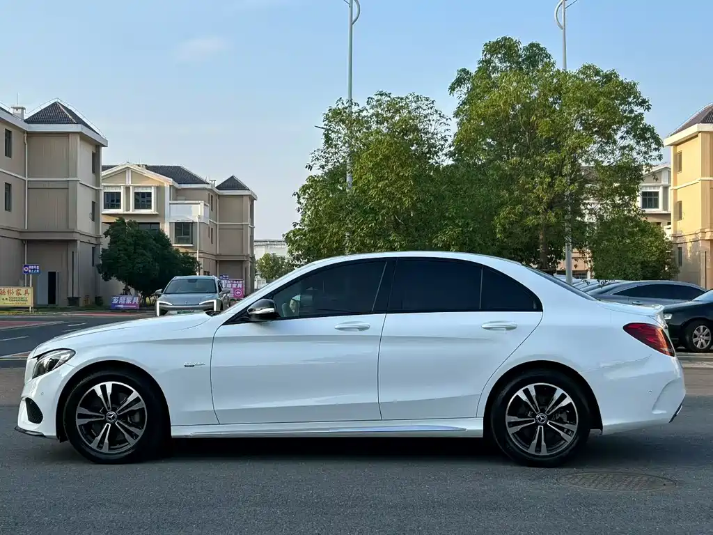 Mercedes-Benz C-Class 2018 — фото 5