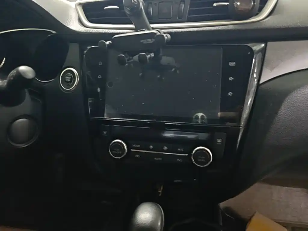 Nissan X-Trail 2015 — фото 13