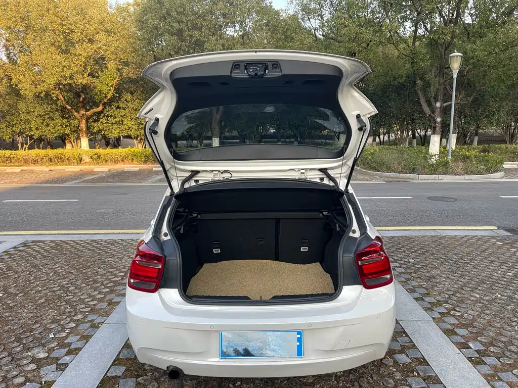 BMW 1 Series 2015 — фото 24