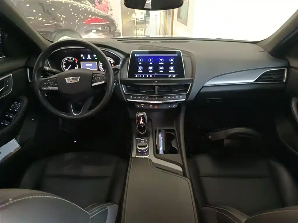 Cadillac CT5 2022 — фото 10