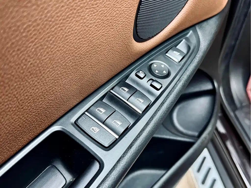 BMW X5 2018 — фото 11
