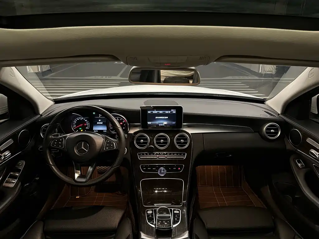 Mercedes-Benz C-Class 2015 — фото 28