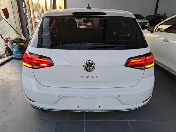 Volkswagen Golf 2020